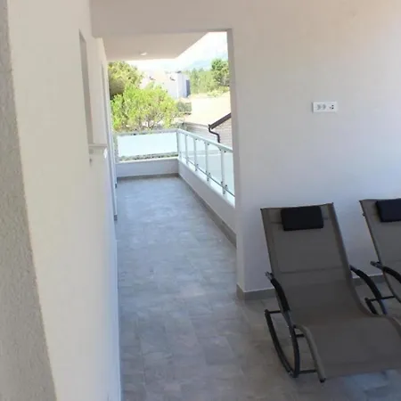 In Mit Terrasse - B55194 Daire Promajna